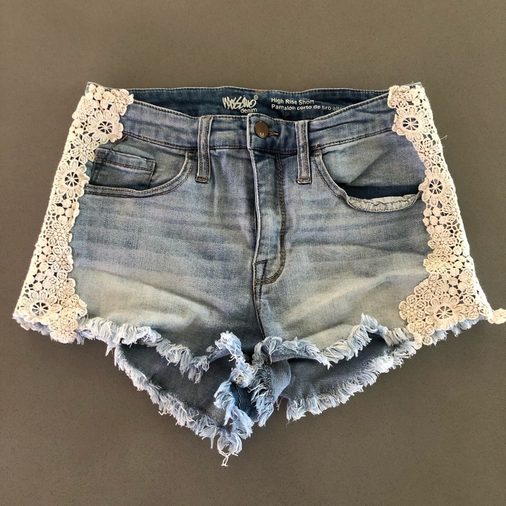 Lace detail denim shorts